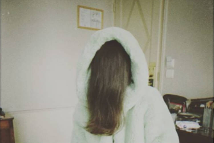 Bruna Marquezine aparece com novo penteado e hair stylist da atriz faz revelação