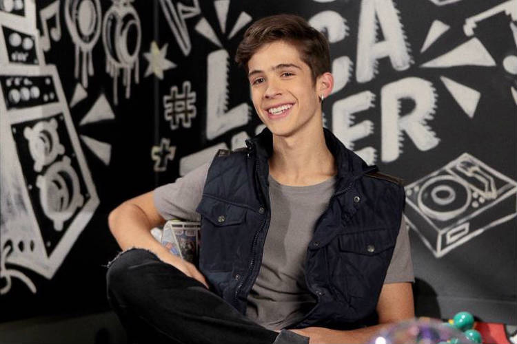 João Guilherme, ex de Larissa Manoela, assume namoro – Saiba com quem!