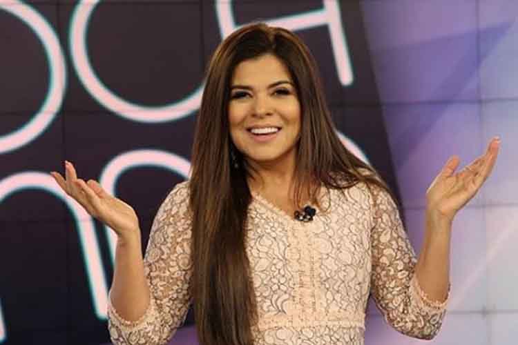 Mara Maravilha pede ajuda a colegas no SBT para se casar