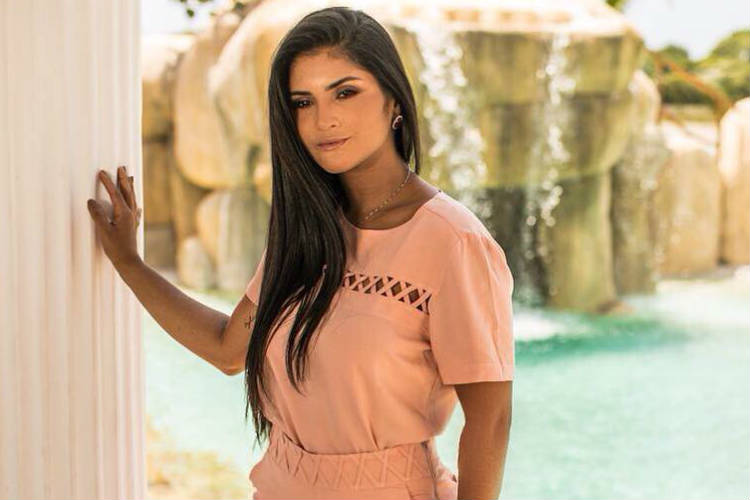 Mileide Mihaile, ex de Wesley Safadão, aparece ao lado de empresário e fãs torcem por um romance