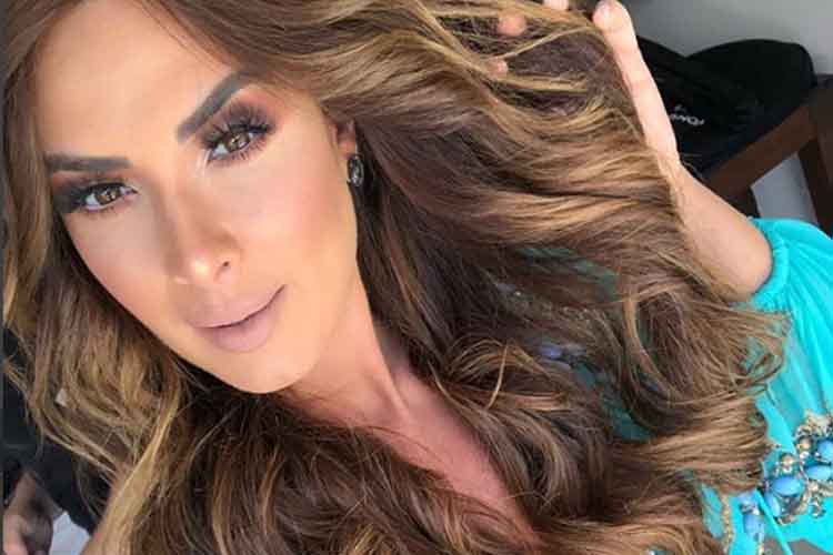 Nicole Bahls aparece com look chamativo e seguidores reclamam de Photoshop: ‘Quase fica sem umbigo’