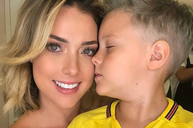 Mãe do filho Neymar, Carol Dantas dá uma repaginada no visual