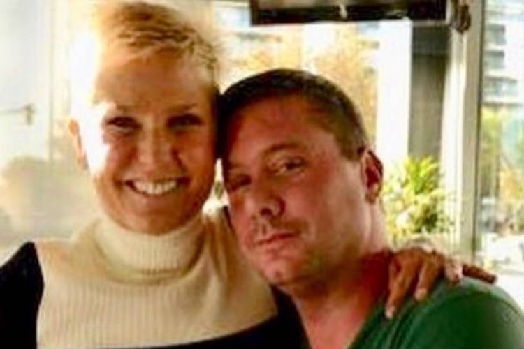 Fã morre de emoção por encontrar Xuxa em Buenos Aires – Saiba mais!