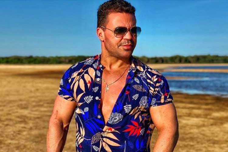 Eduardo Costa posta click em carrão e desabafa