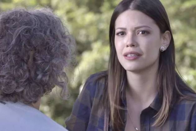 Espelho da Vida - Cris conversa com Margot (Reprodução/TV Globo)