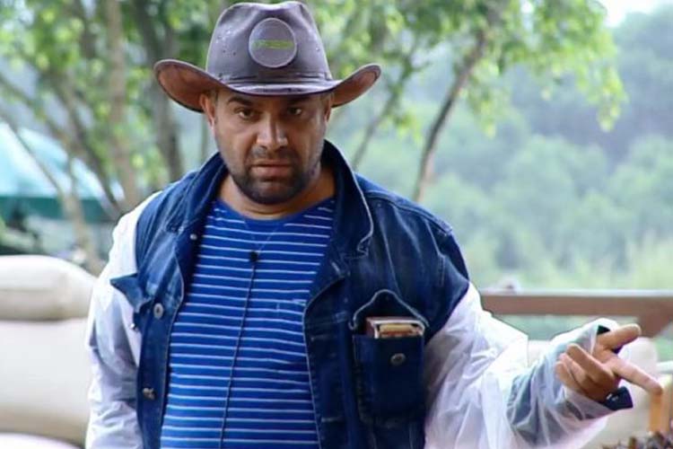 A Fazenda 10: Evandro Santo faz revelação e diz em quem irá votar