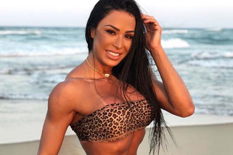 Gracyanne Barbosa fala sobre sonhos e revela qual parte de seu corpo mais gosta