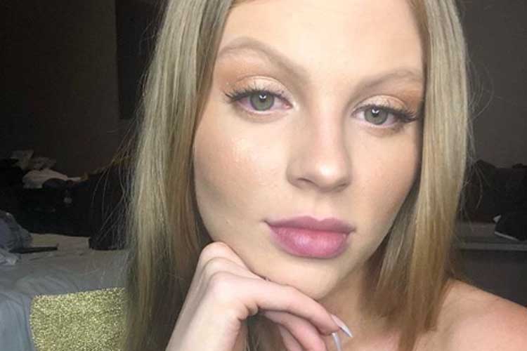 Luísa Sonza abusa de decote em foto lacradora