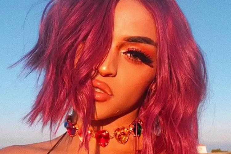 Pabllo Vittar aparece sem maquiagem e fãs notam ‘volume’: ‘Tudo isso?’