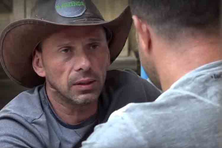 A Fazenda 10: Rafael Ilha fala sobre estratégia de jogo para Evandro e Nadja