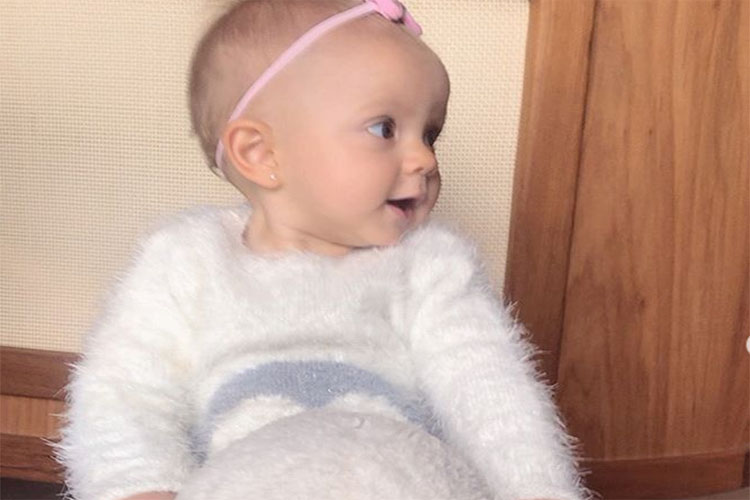 Em passeio de barco no litoral catarinense, Eliana posta foto de Manuela e recebe elogios dos fãs – Veja!