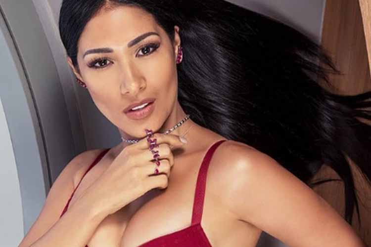 Em tratamento, Simaria aparece deslumbrante e agradece pelo carinho dos fãs