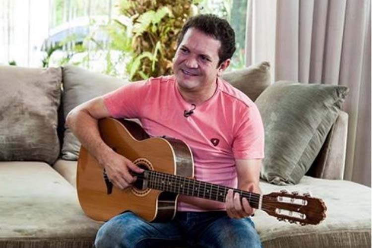 Focado, Ximbinha aparece malhando em pleno sábado