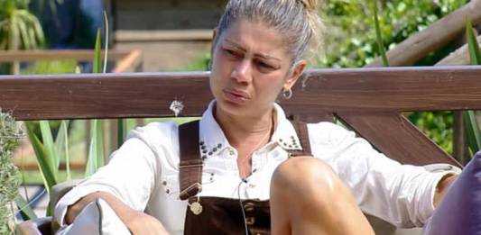 A Fazenda 10 - Catia expulsa (Reprodução/Record TV)