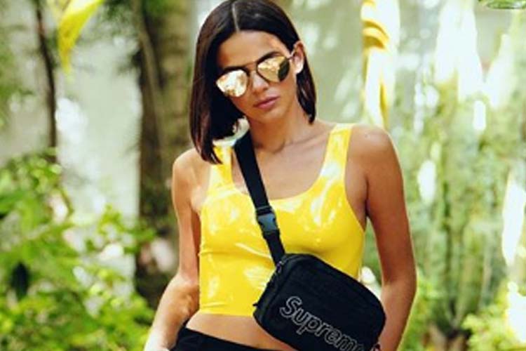 Bruna Marquezine viraliza na web após bater de frente com a família Bolsonaro
