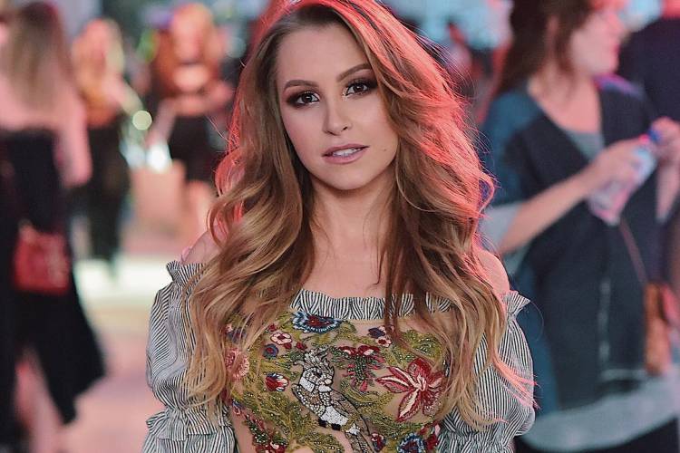 Carla Diaz completa 28 anos: ‘Que seja o começo de uma nova fase’