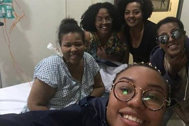 Cantora Deise Cipriano recebe alta da UTI após apresentar melhoras em seu quadro
