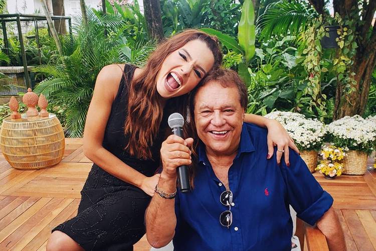 Giovanna Lancellotti grava último capítulo de novela e se despede de Rochelle