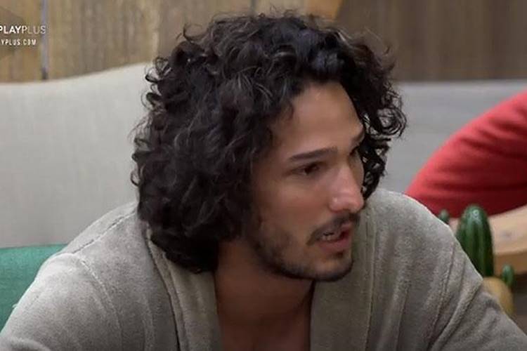 João Zoli é discriminado e faz relato na web