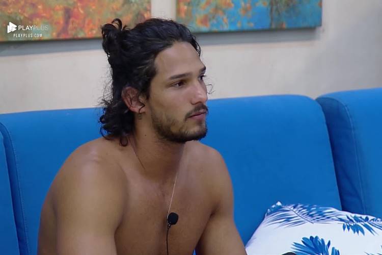 A Fazenda 10: João Zoli reclama após tomar sua primeira punição