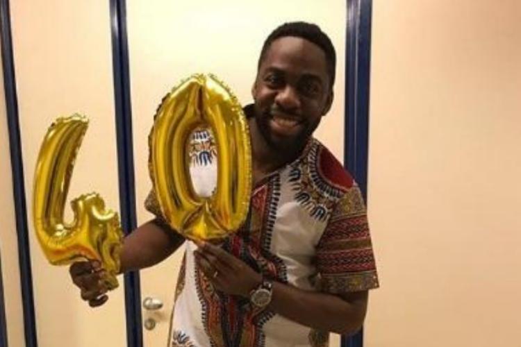 Completando 40 anos, Lázaro Ramos ganha festa surpresa