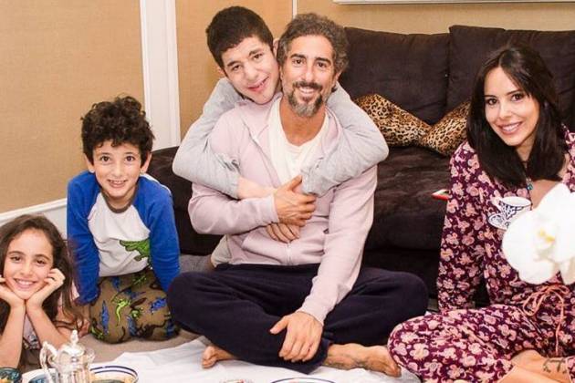 Marcos Mion com a família/Instagram