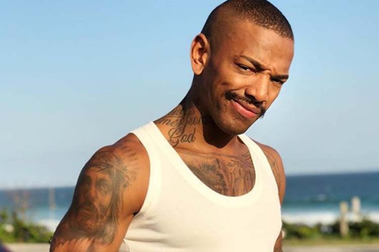 Nego do Borel está deprimido após vaias