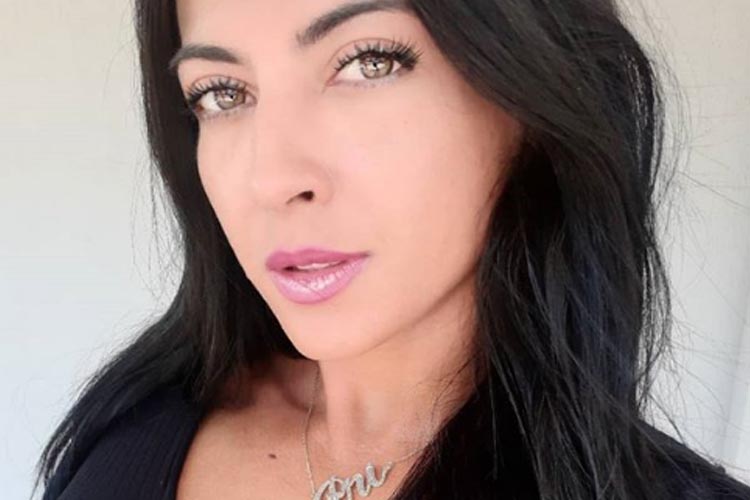 Ex-BBB Priscila Pires exibe corpão sarado