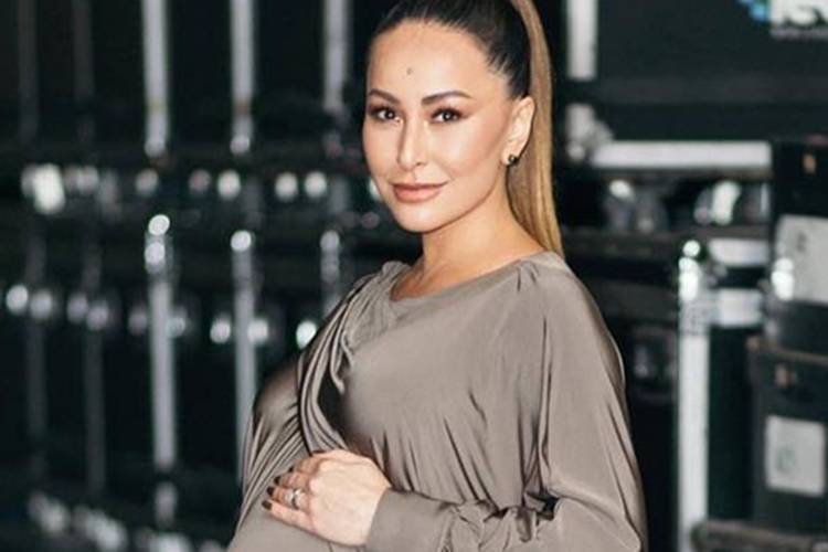 Sabrina Sato se recusa à antecipar parto da filha