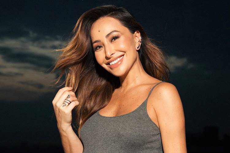 Sabrina Sato será mãe novamente em 2019, diz vidente