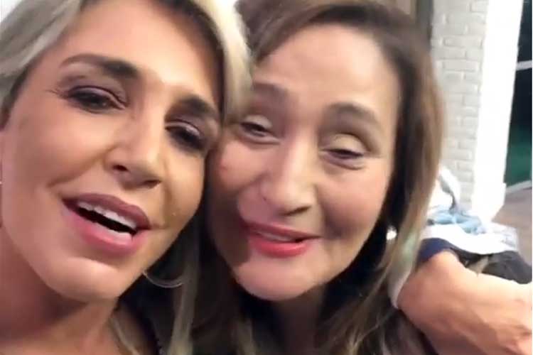 Sonia Abrão passa mal durante programa ao vivo e faz revelação