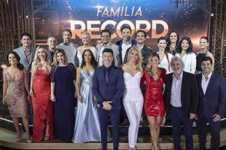 Artistas no Família Record/Instagram