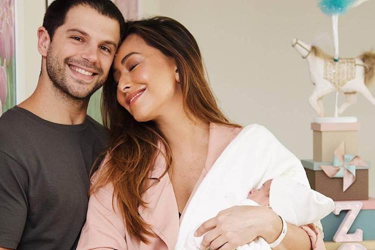 Após Sabrina, Duda Nagle mostra o rostinho de Zoe