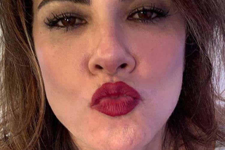 Luciana Gimenez compartilha indireta e avisa: ‘Entenda como quiser’