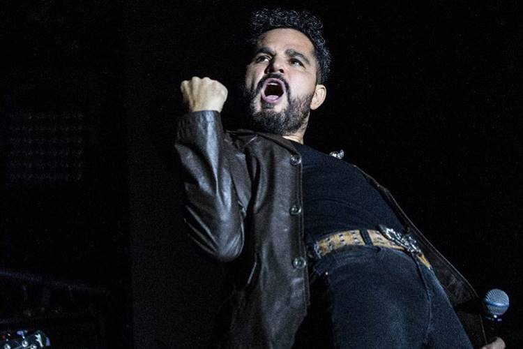 Luciano Camargo brinca ao jogar basquete e impressiona:”Só não pede para repetir”