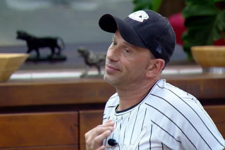 “A Fazenda 10”: Rafael Ilha faz aposta sobre quem sairá do jogo