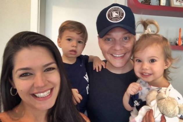 Thais Fersoza e Michel Teló com Melinda e Teodoro Thais Fersoza e Michel Teló com Melinda e Teodoro/Instagram
