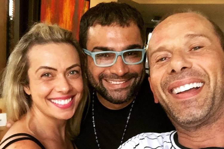 Nas redes sociais, Rafael Ilha comemora visita do amigo Evandro Santo: “Até que enfim”