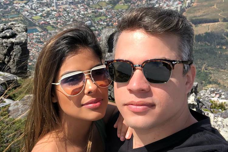 Ex de Munik Nunes protagoniza barraco com internauta sobre término de casamento