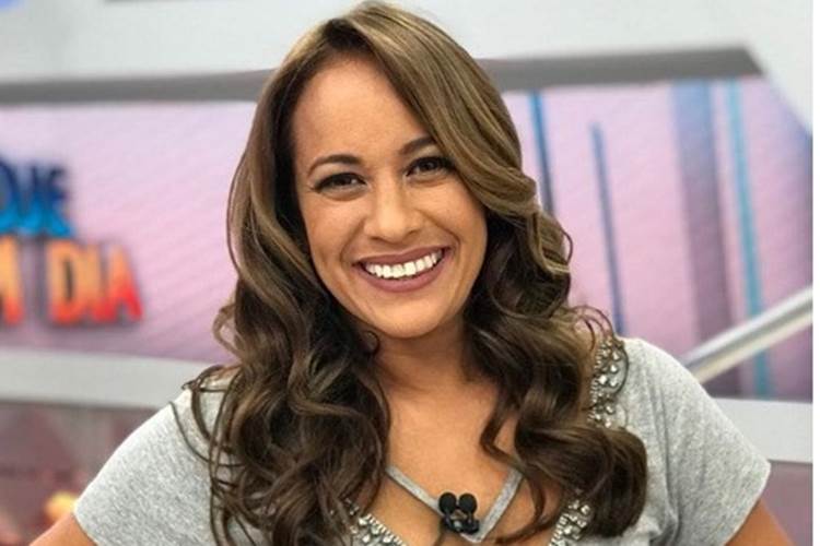 Renata Alves (Foto: RecordTV)