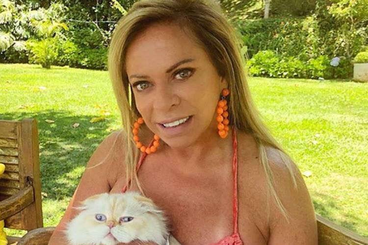 Christina Rocha é uma das apresentadoras mais antigas do SBT e mais bem pagas também (Foto Reprodução/Internet)