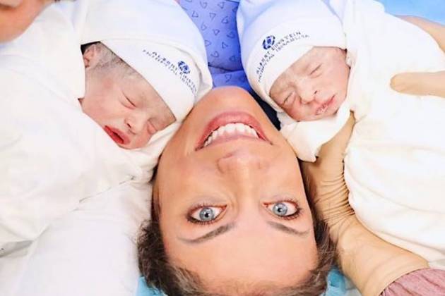 Fabiana Justus com as filhas Fabiana Justus com as filhas/Instagram