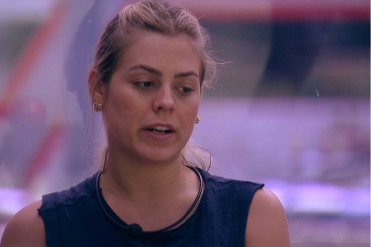 BBB19: Isabella fica incomodada após ter atendido o ‘Big Fone’
