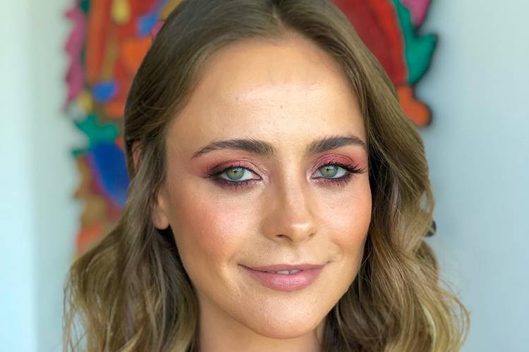 Juliana Silveira relembra grande vilã: “Uma rainha pra chamar de sua”