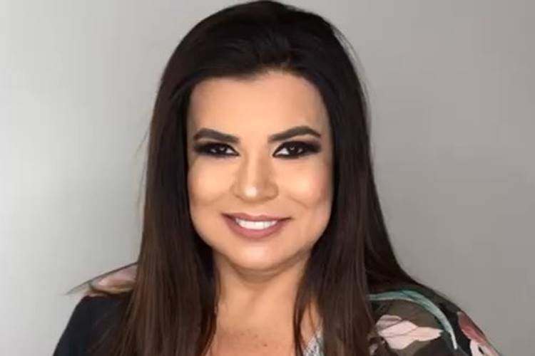 Mara Maravilha recebe elogios ao posar com o visual bem diferente