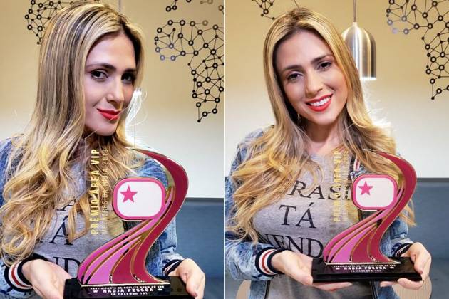 Nadja Pessoa recebe troféu Área VIP - Foto: Wandreza Fernandes/Rosângela Mello