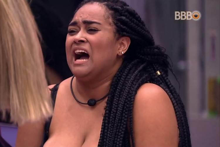 BBB19: Rízia se revolta com Tereza e crítica a sister: “Fica fingindo que tá de boa”
