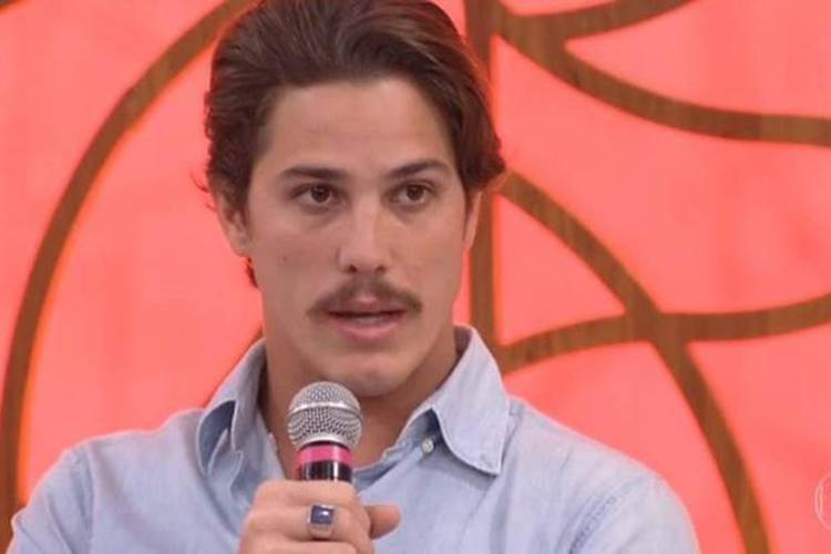 “A dor é muito grande”, desabafa Rômulo Arantes sobre perda aos 13 anos