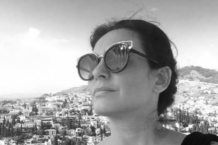 Mulher que ajudou a denunciar João de Deus comete suicídio na Espanha