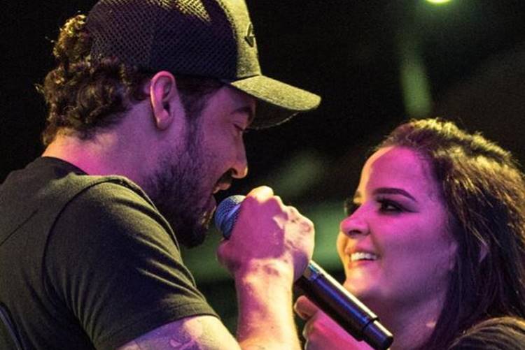 Sertanejo Fernando se declara a Maiara: “Eu em você”